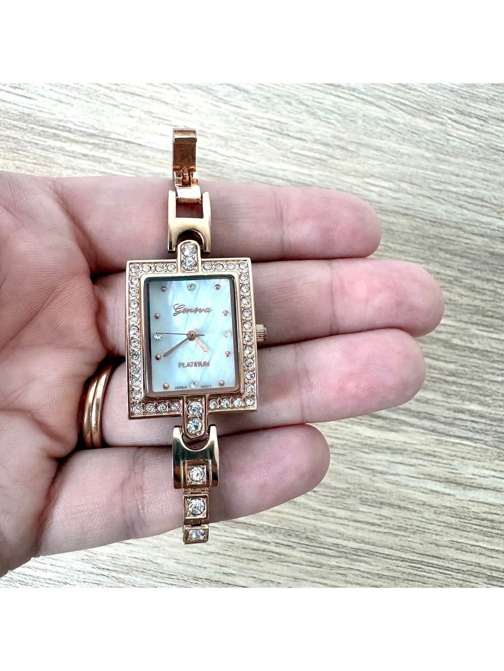 Geneva Rose Gold Tone Wrap Bracelet Watch Rhinestone Mother of Pearl Japan